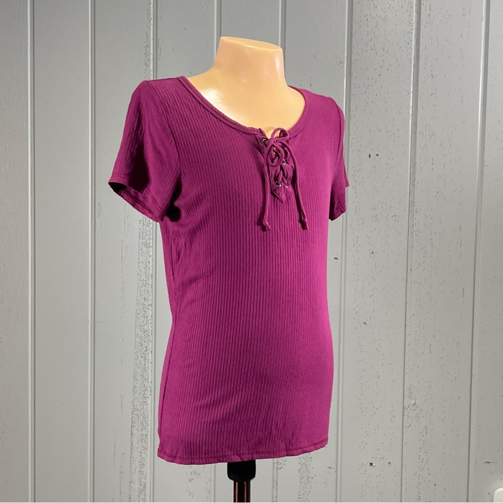 Hollister Junior's Purple Ribbed Short Sleeve Top Size M